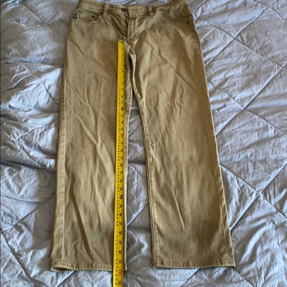 AG “The Graduate” Khakis Labeled 31 x34
